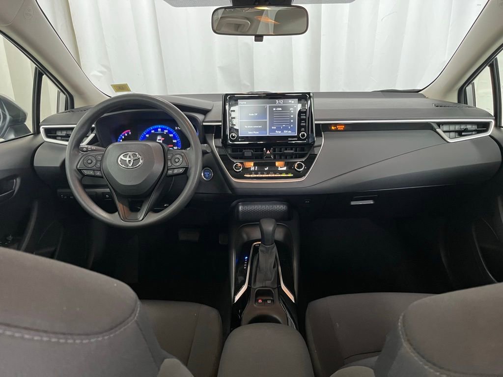 Used 2022 Toyota Corolla LE image 9