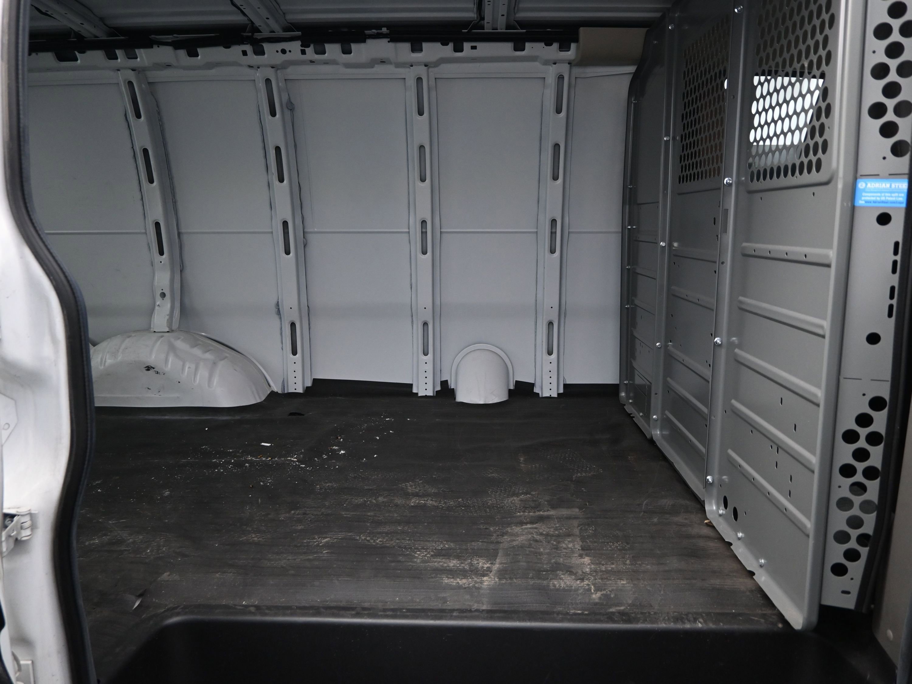 Used 2022 Chevrolet Express 2500 w/ Driver Convenience Package image 12