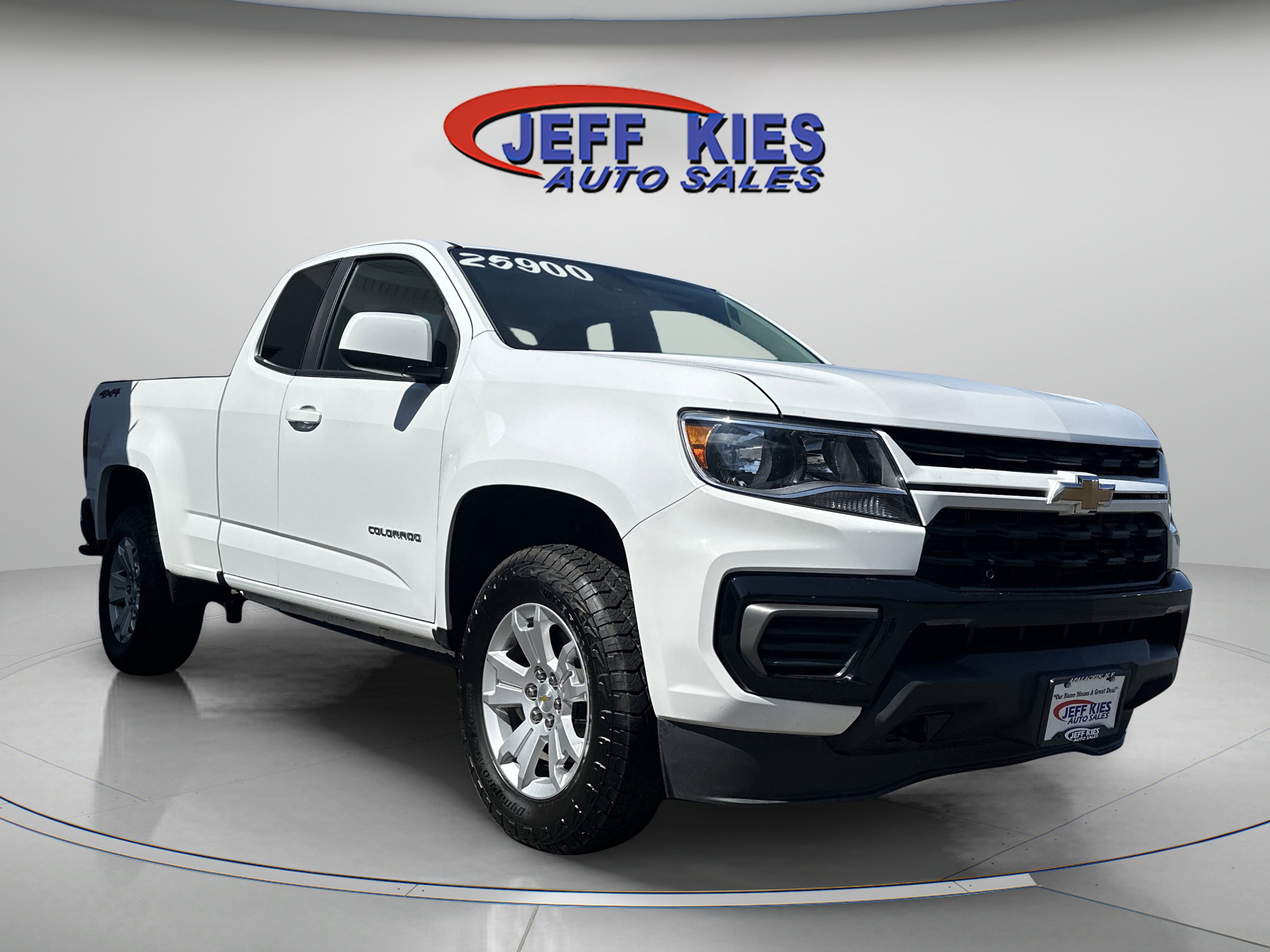 Used 2022 Chevrolet Colorado LT w/ Fleet Safety Package image 2