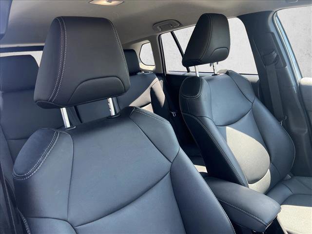 Certified 2025 Toyota Corolla Cross XLE image 23