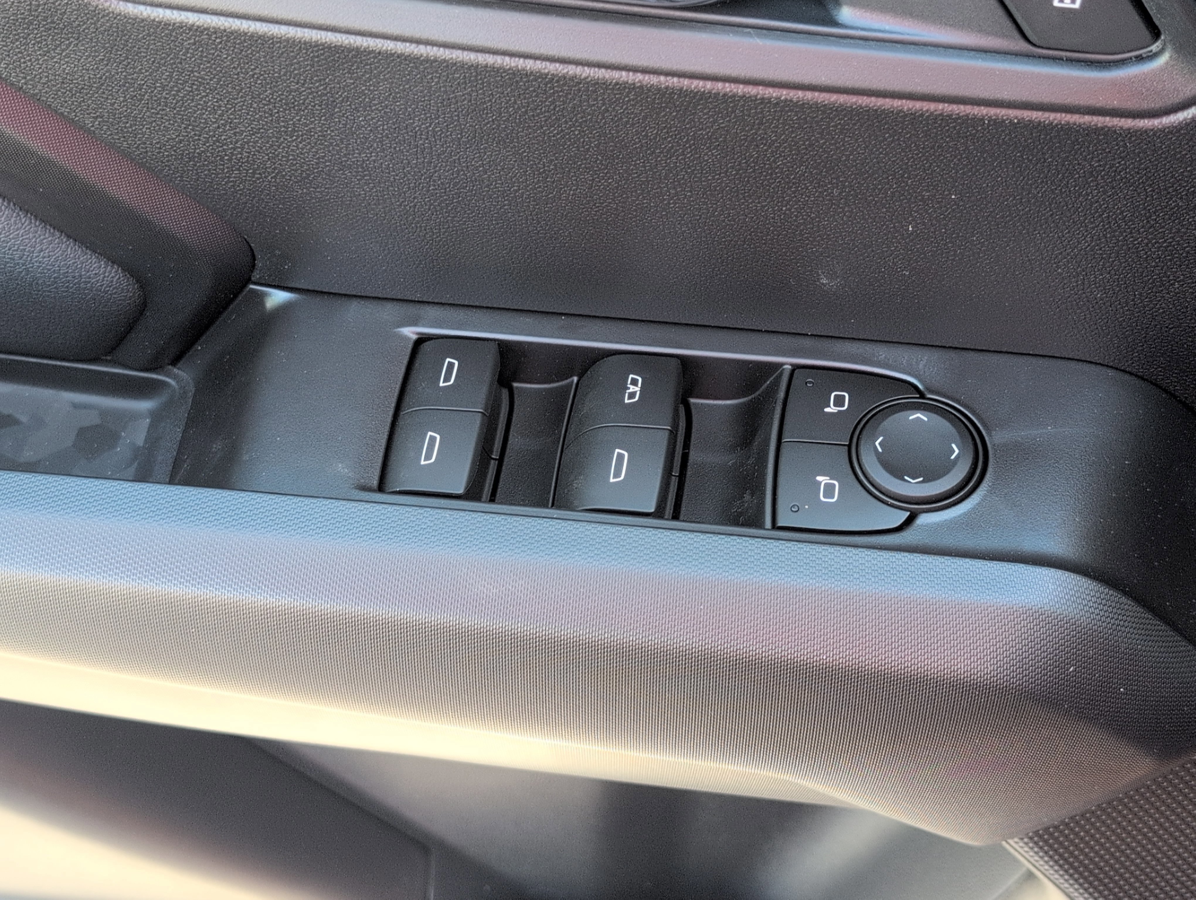 New 2026 Chevrolet Colorado LT RWD image 16