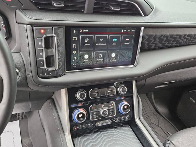 Used 2023 GMC Yukon Denali image 21