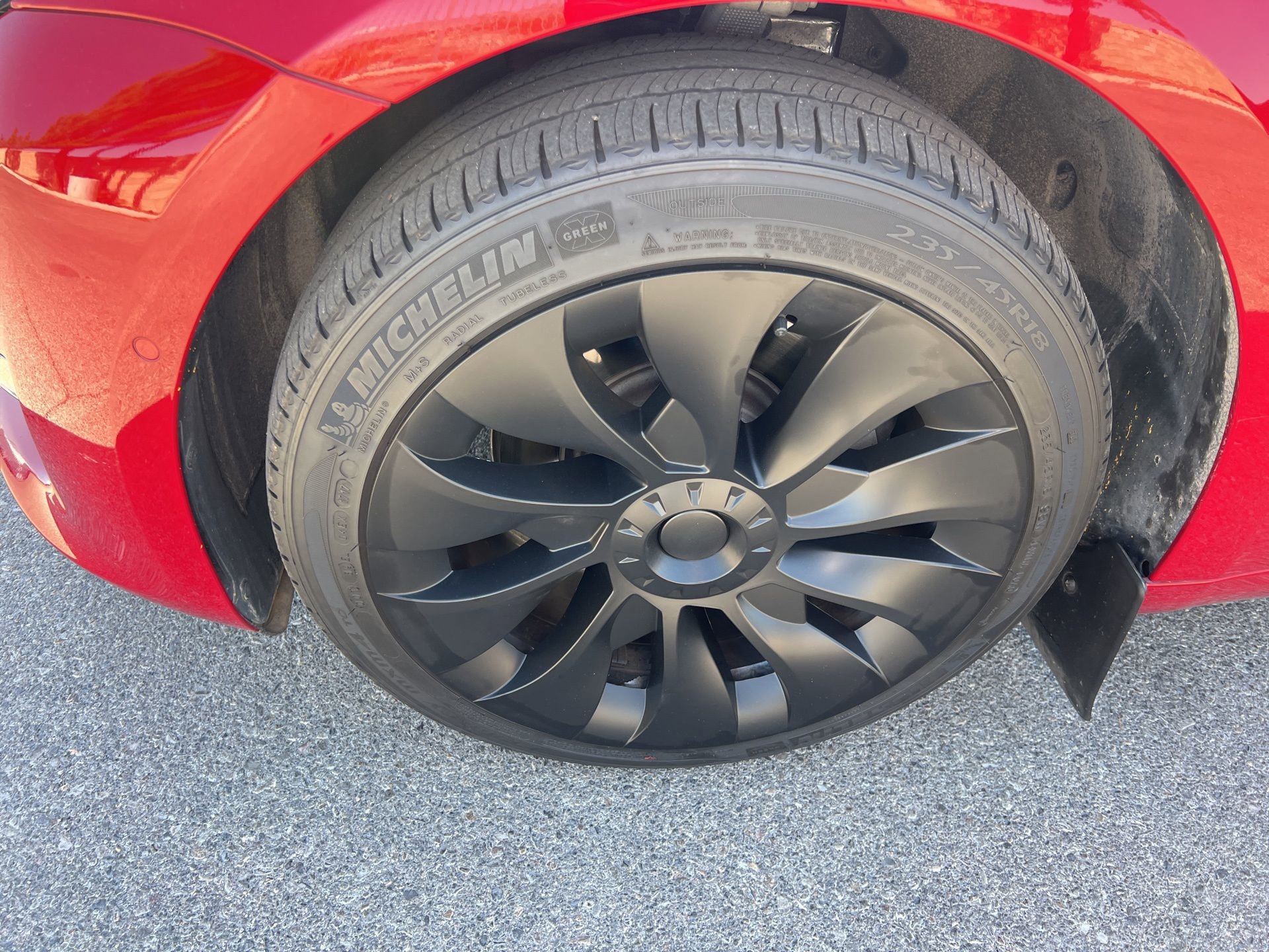 Used 2018 Tesla Model 3 Long Range RWD image 10