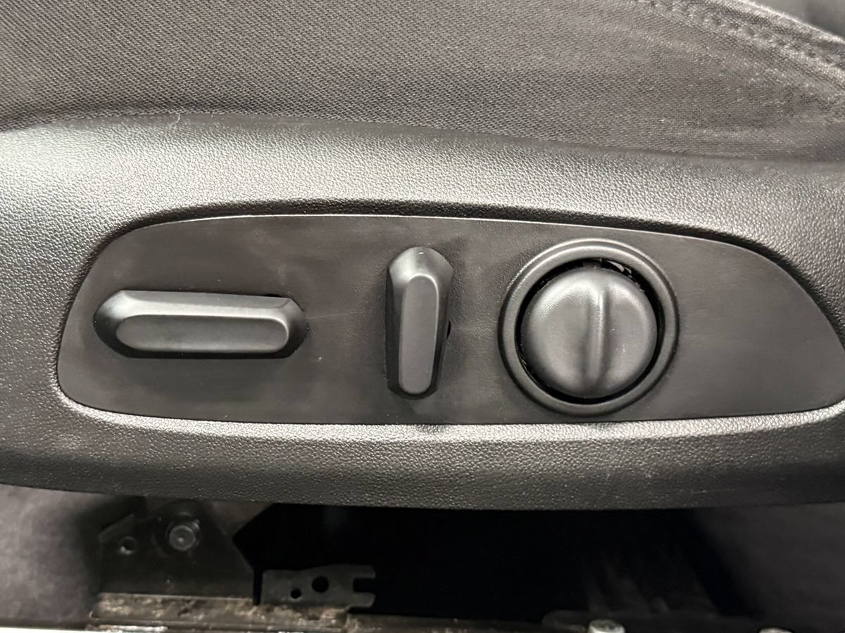 Used 2019 Chevrolet Malibu RS FWD image 22