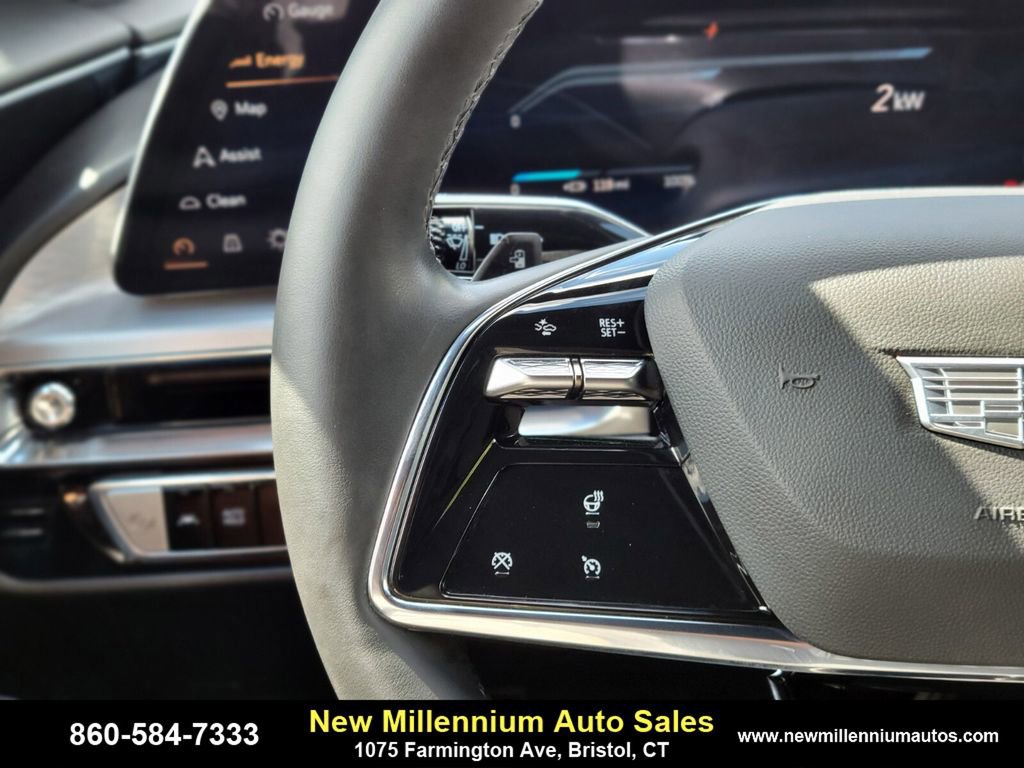 Used 2024 Cadillac Lyriq Luxury w/ LPO, Floor Liner Package image 30