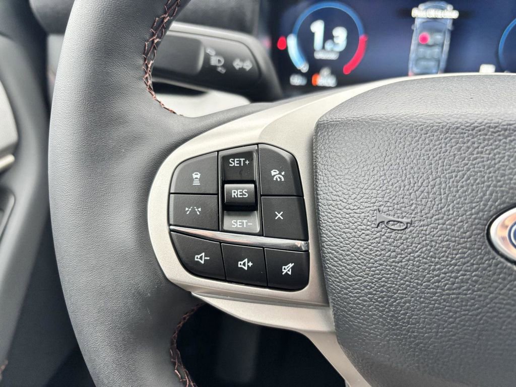 New 2026 Ford Explorer Active w/ Active Comfort Package image 27
