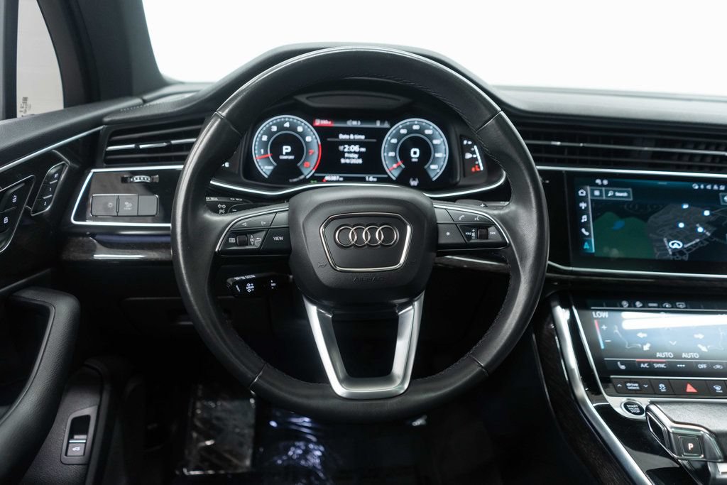 Used 2023 Audi Q7 3.0T Premium w/ Convenience Package AWD/4WD image 17