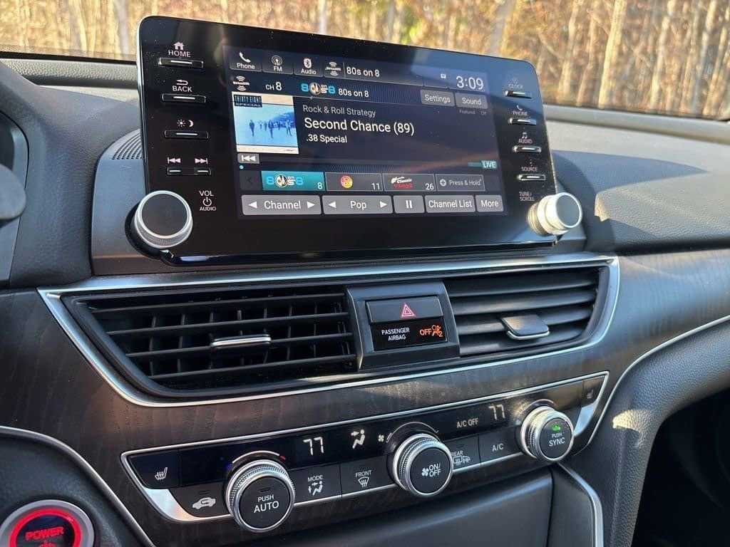 Used 2022 Honda Accord EX-L image 28