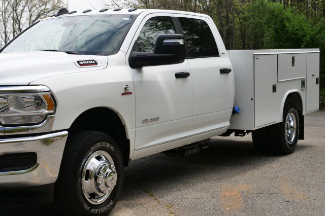 Used 2024 RAM 3500 SLT w/ Quick Order Package 2YG SLT image 44