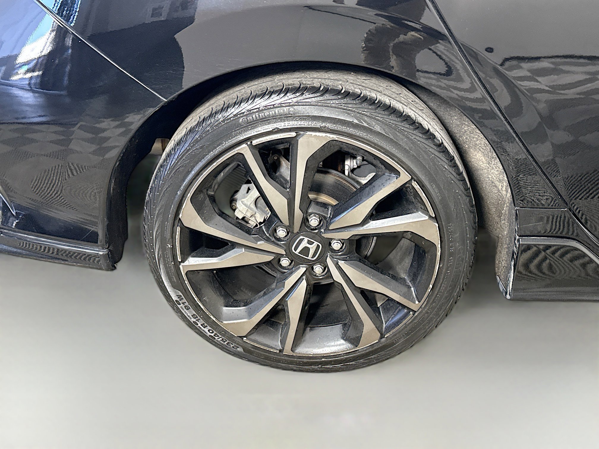 Used 2017 Honda Civic Sport image 32