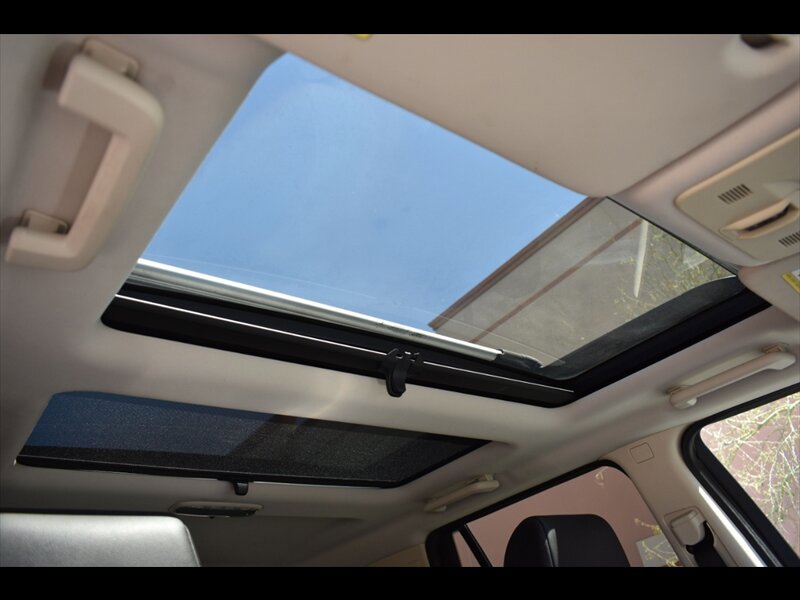Used 2014 Land Rover LR2 AWD/4WD image 37