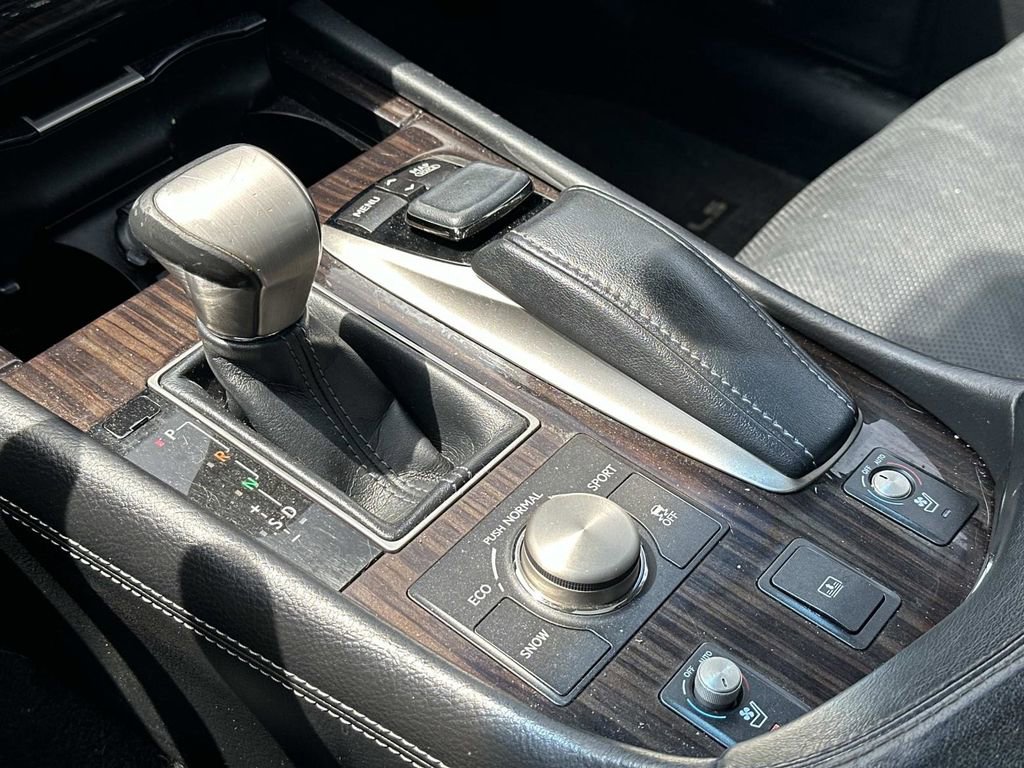 Used 2015 Lexus LS 460 w/ Comfort Package RWD image 33