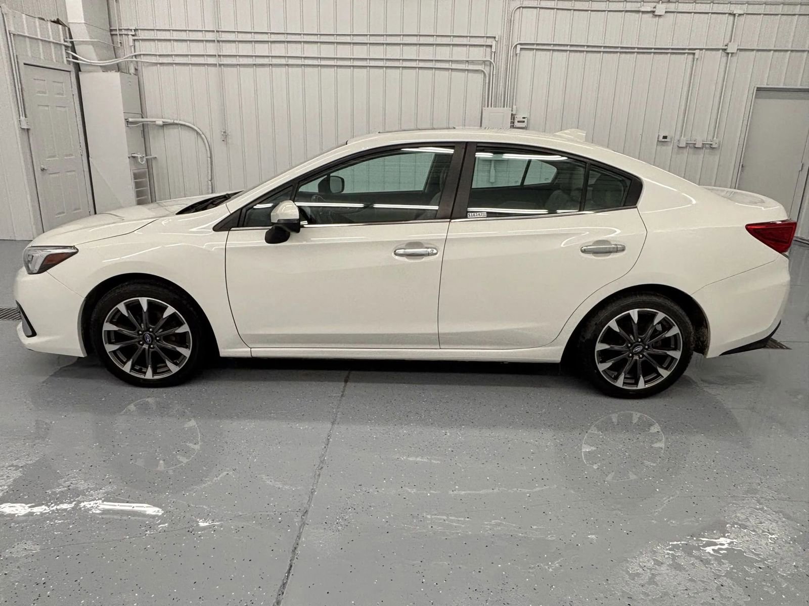 Used 2021 Subaru Impreza 2.0i Limited image 2