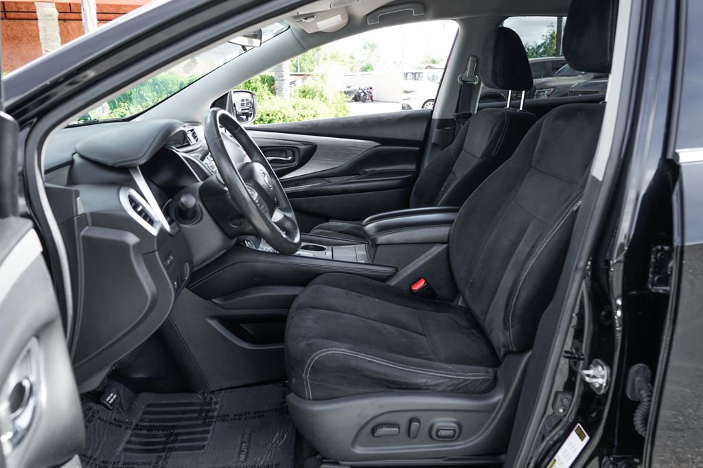 Used 2017 Nissan Murano SV FWD image 16
