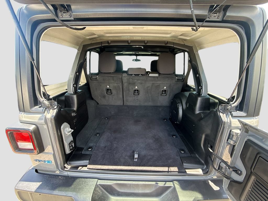 Used 2023 Jeep Wrangler Unlimited AWD/4WD image 30