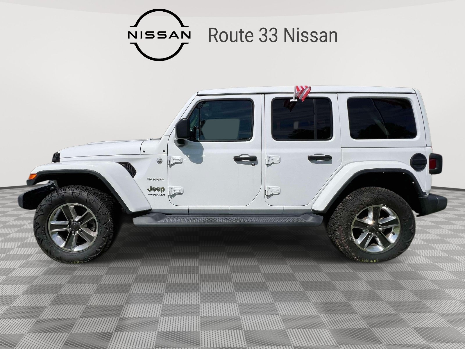 Used 2022 Jeep Wrangler Unlimited Sahara w/ Cold Weather Group AWD/4WD image 5