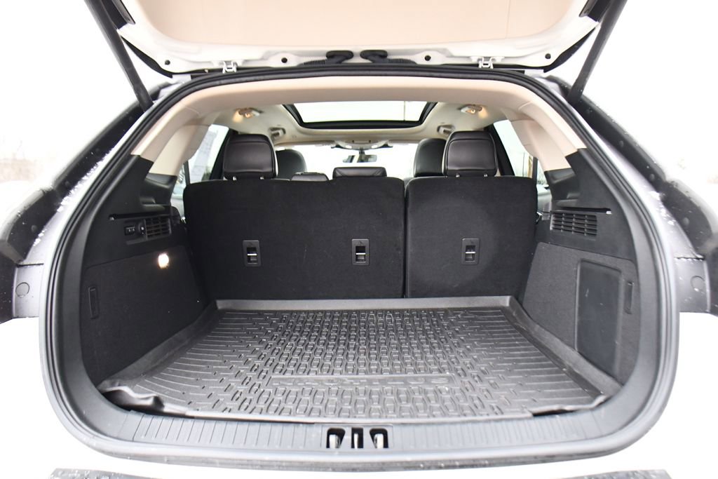 Used 2023 Lincoln Nautilus Reserve image 19