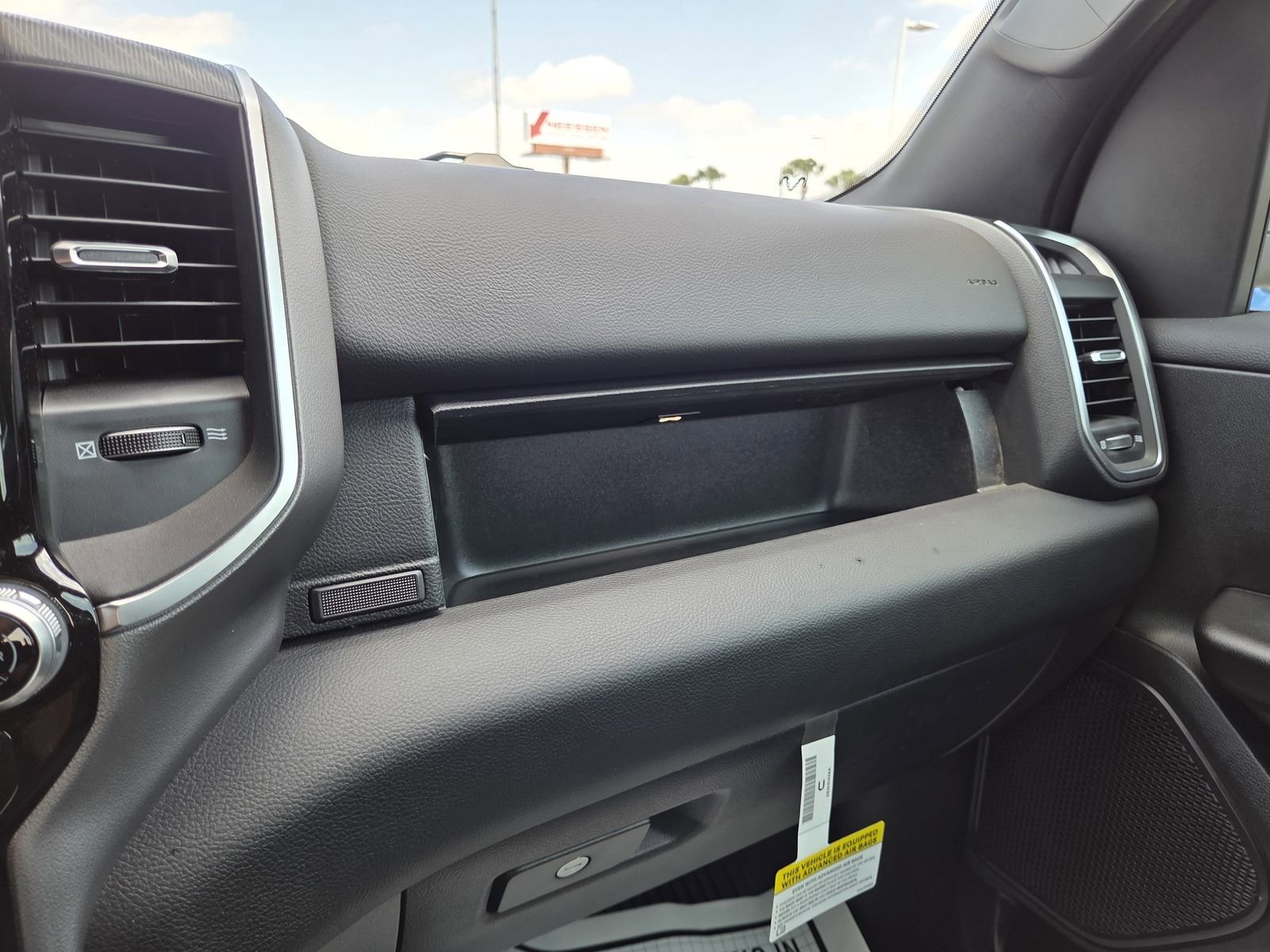 Used 2026 RAM 1500 Lone Star AWD/4WD image 34
