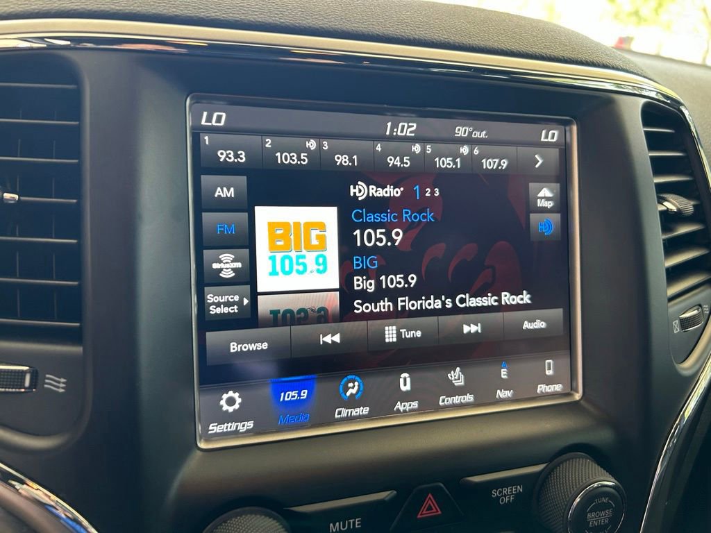 Used 2018 Jeep Grand Cherokee Altitude AWD/4WD image 6