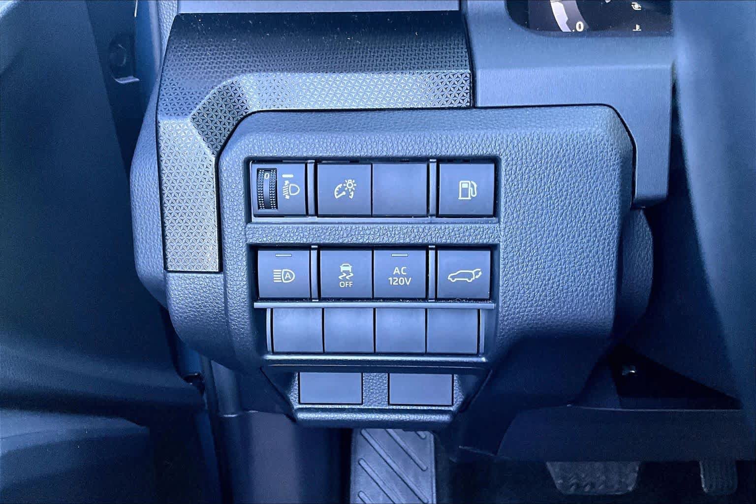 Used 2025 Toyota 4Runner Limited AWD/4WD image 33