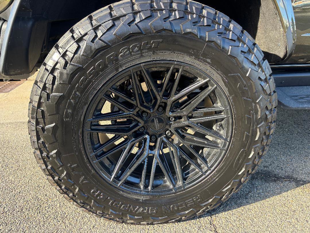 Used 2024 Ford Bronco Raptor w/ Interior Carbon Fiber Pack 6 AWD/4WD image 12
