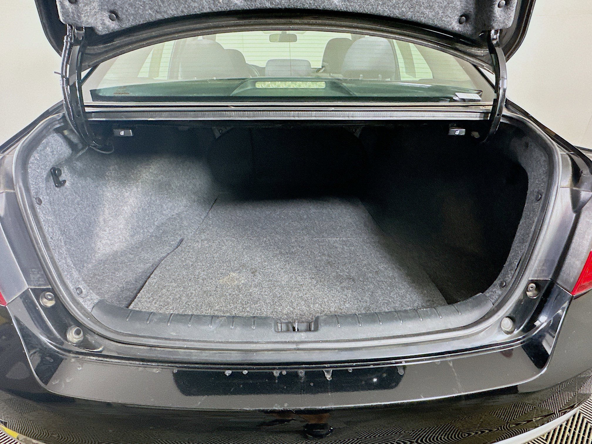 Used 2016 Honda Accord EX image 29