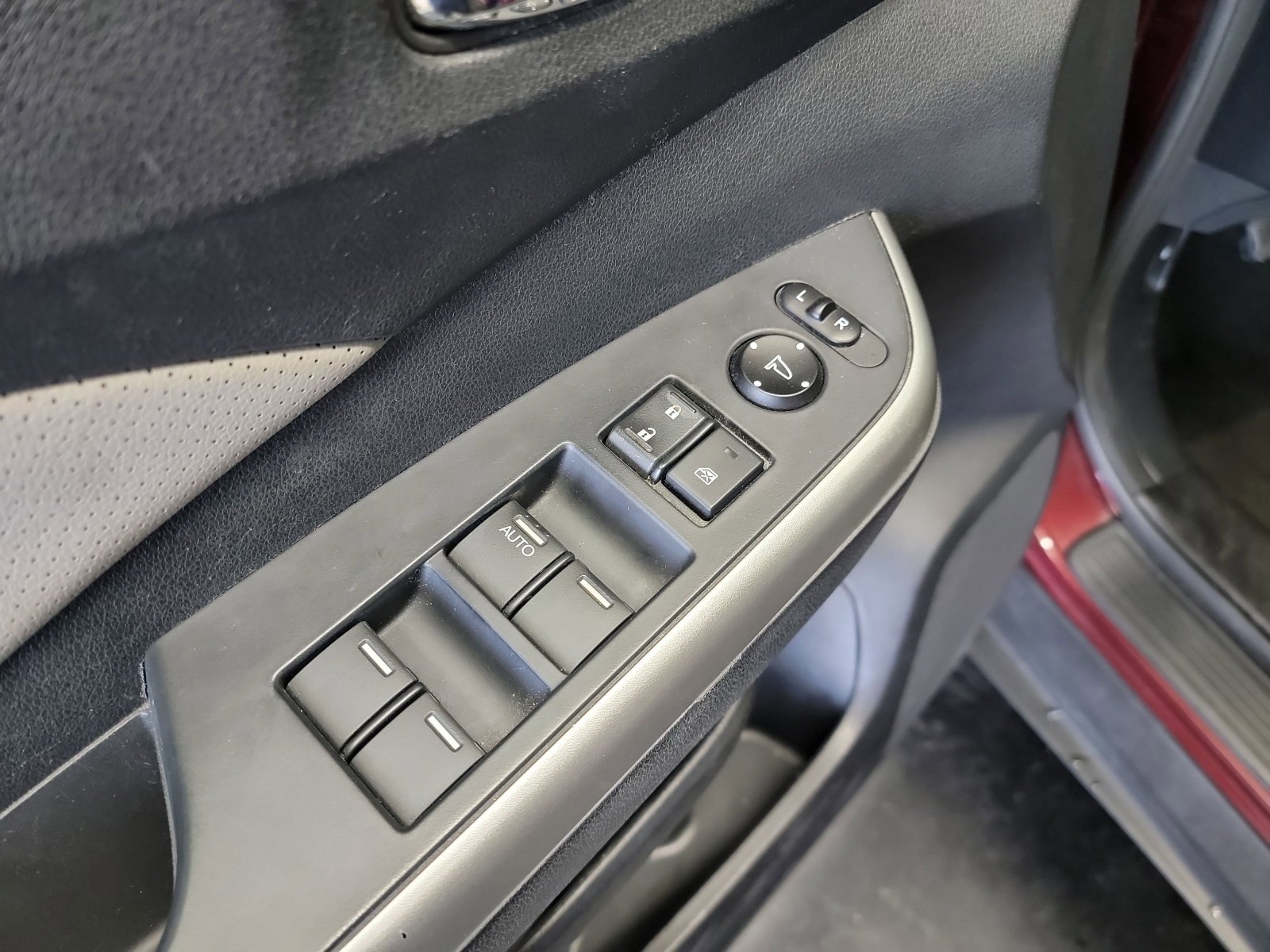 Used 2016 Honda CR-V EX-L image 14