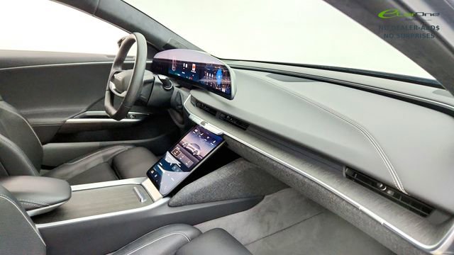 Used 2024 Lucid Air Touring AWD/4WD image 17