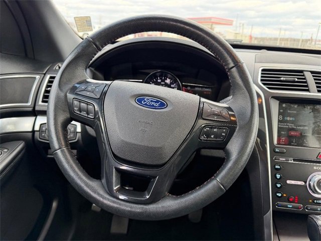 Used 2017 Ford Explorer Sport image 13