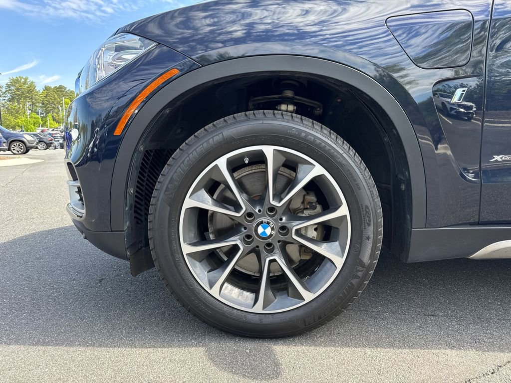 Used 2017 BMW X5 xDrive40e image 11