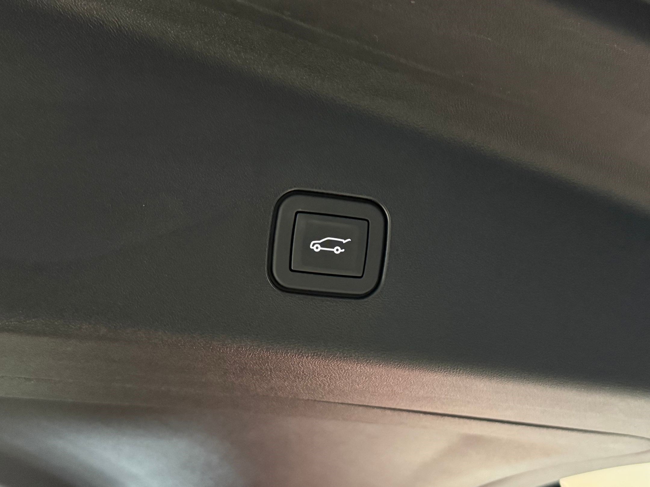 New 2026 Cadillac Vistiq Sport image 48