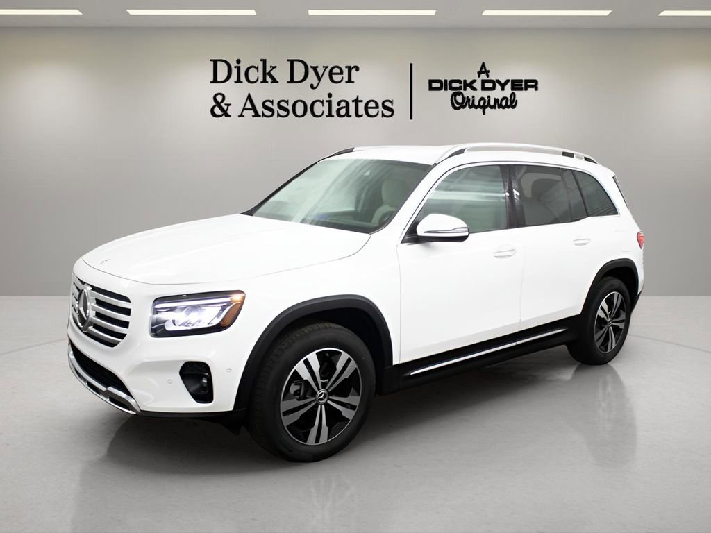 Used 2025 Mercedes-Benz GLB 250 GLB 250 image 4