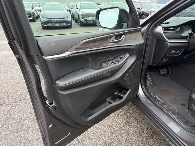 New 2026 Jeep Grand Cherokee L 4WD image 16