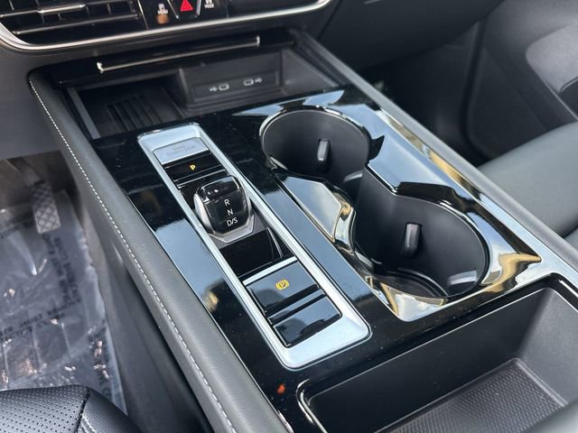 Used 2025 Volkswagen Atlas SE w/ Black Wheel Package image 20