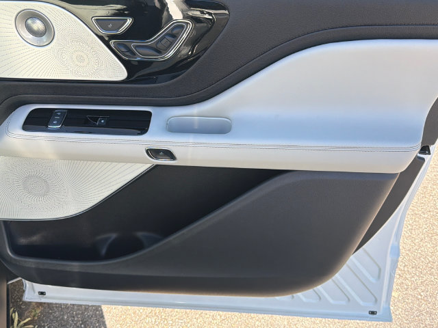 New 2027 Lincoln Aviator Reserve w/ Luxury Package RWD image 15
