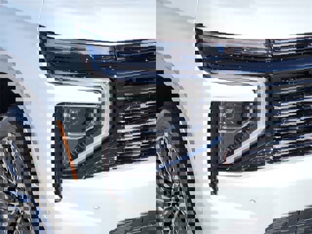 New 2026 Chevrolet Suburban High Country w/ Sun And Tow Package image 9