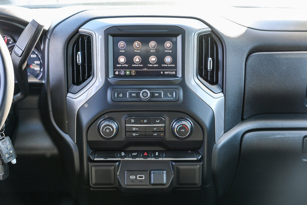 Used 2021 Chevrolet Silverado 1500 Custom Trail Boss AWD/4WD image 3