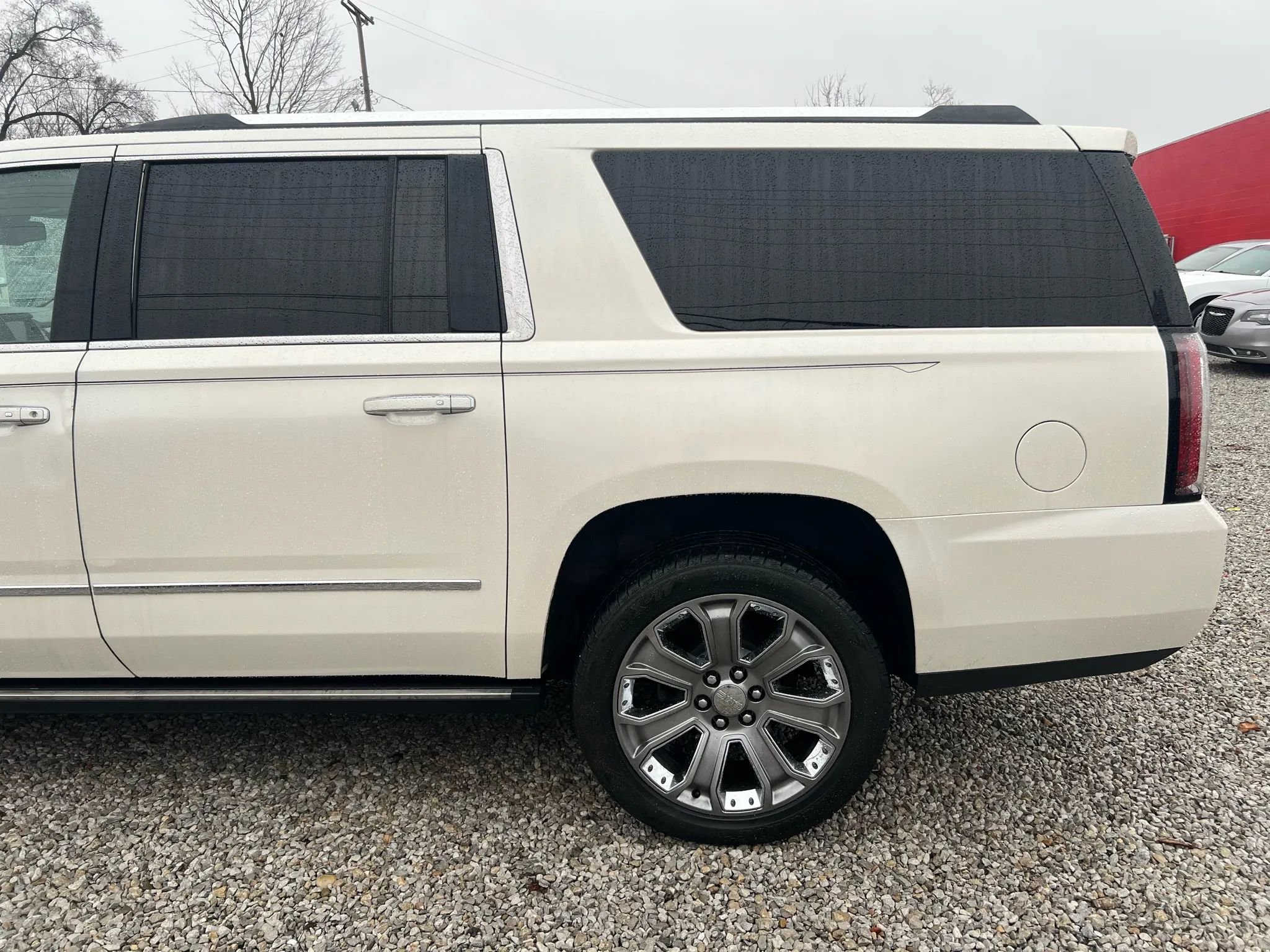Used 2015 GMC Yukon XL Denali w/ Touring Package image 5