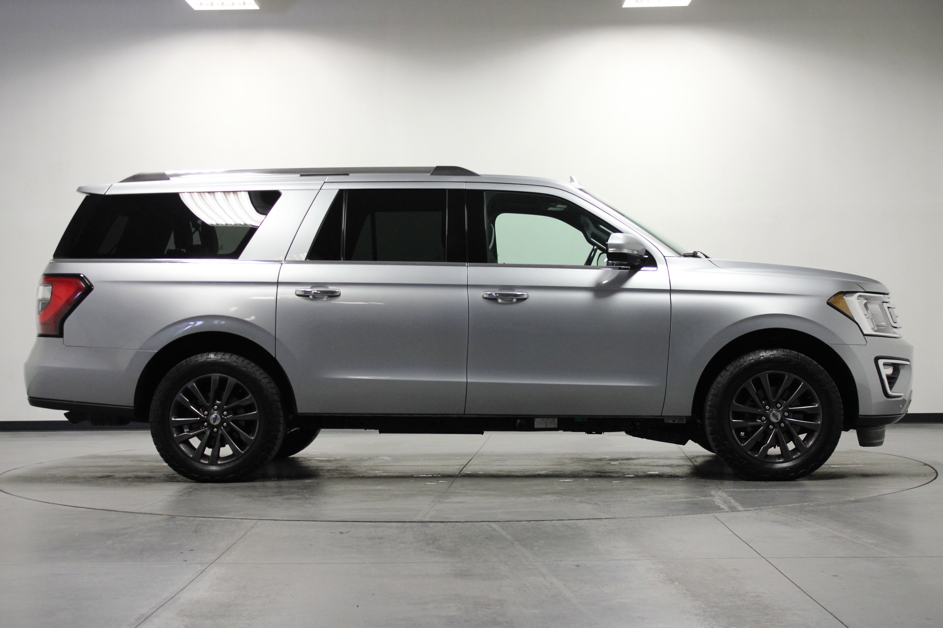 Used 2021 Ford Expedition Max Limited AWD/4WD image 3