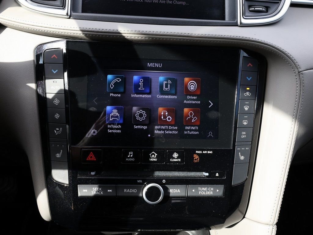 Certified 2025 INFINITI QX50 Luxe image 32