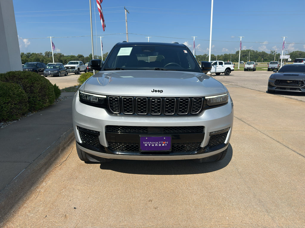 Used 2023 Jeep Grand Cherokee L Summit AWD/4WD image 40