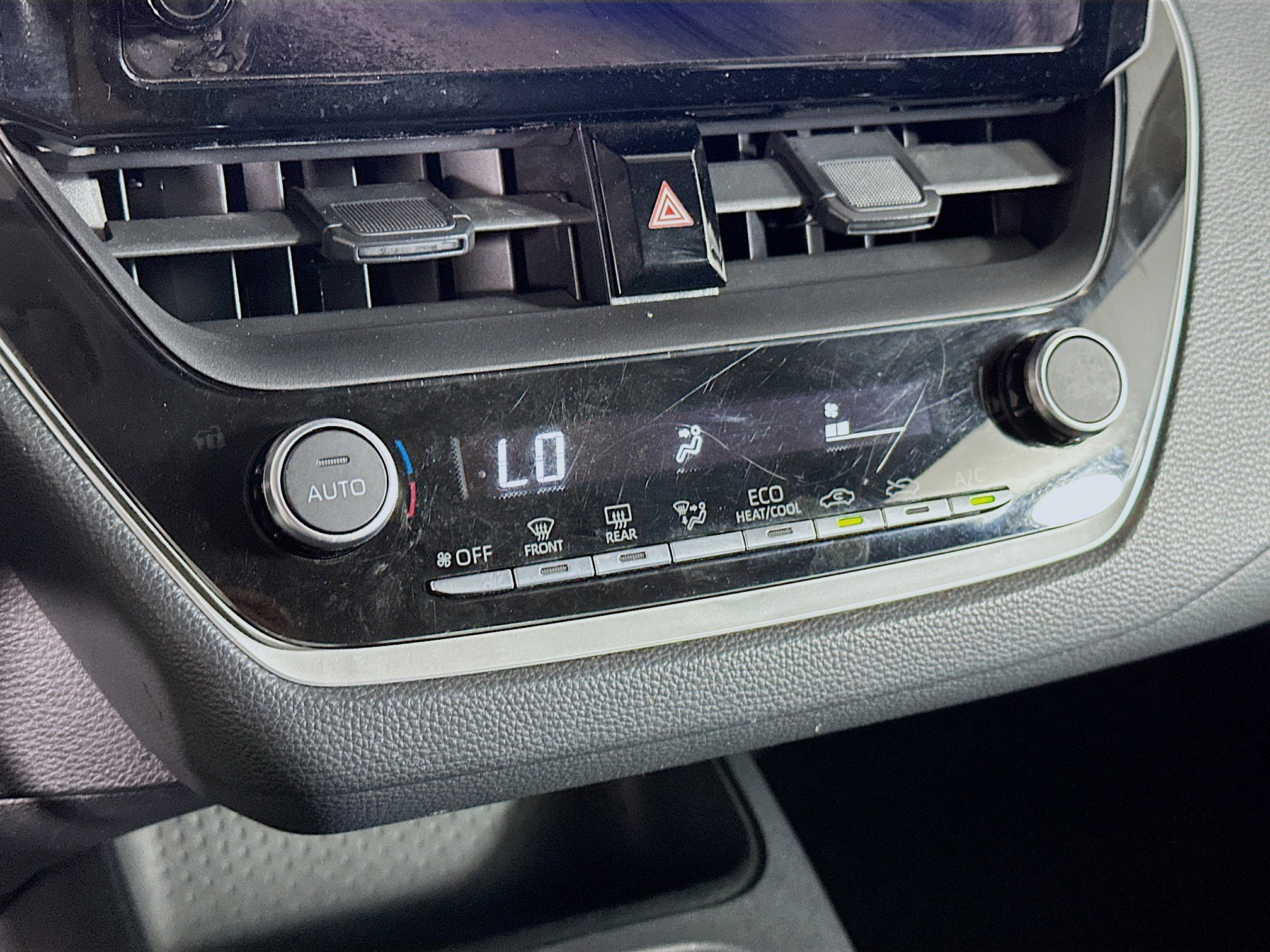 Used 2023 Toyota Corolla LE image 23