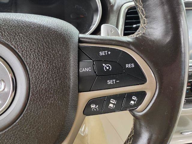 Used 2014 Jeep Grand Cherokee Overland w/ Advanced Technology Group AWD/4WD image 12