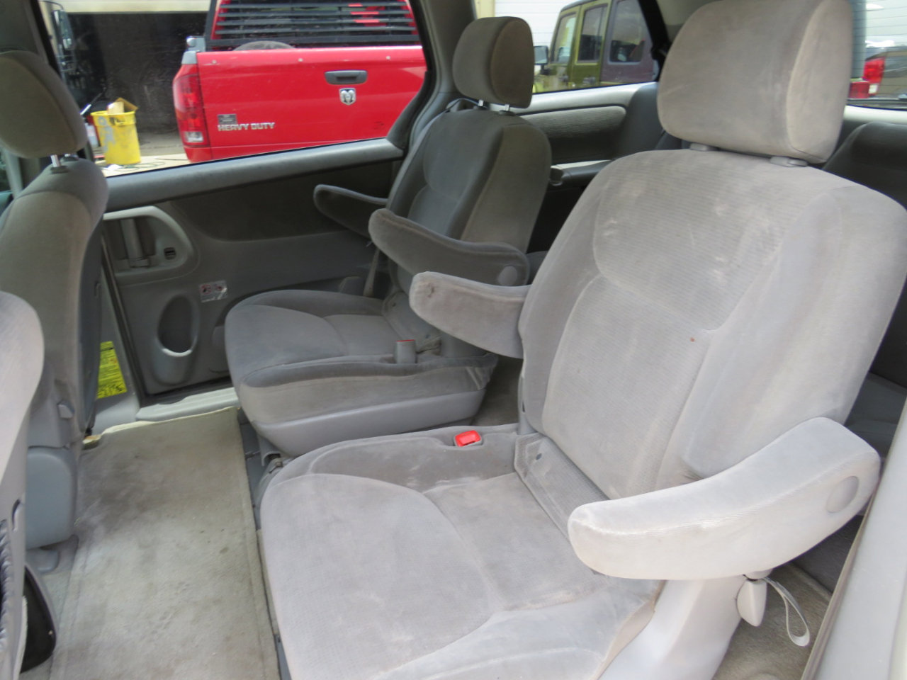 Used 2005 Toyota Sienna LE image 20