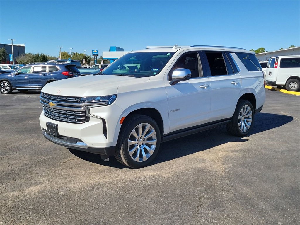Used 2024 Chevrolet Tahoe Premier w/ Premium Package image 2