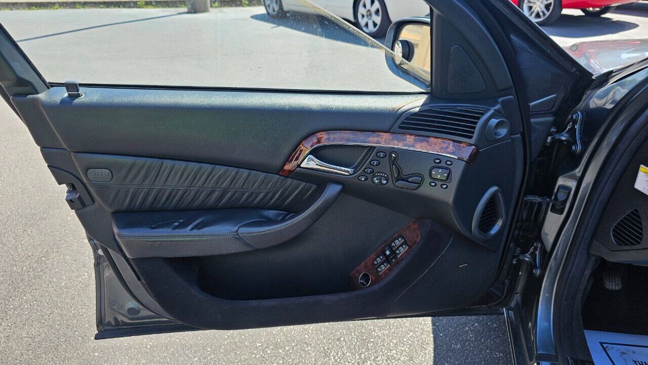 Used 2005 Mercedes-Benz S 500 4MATIC image 11