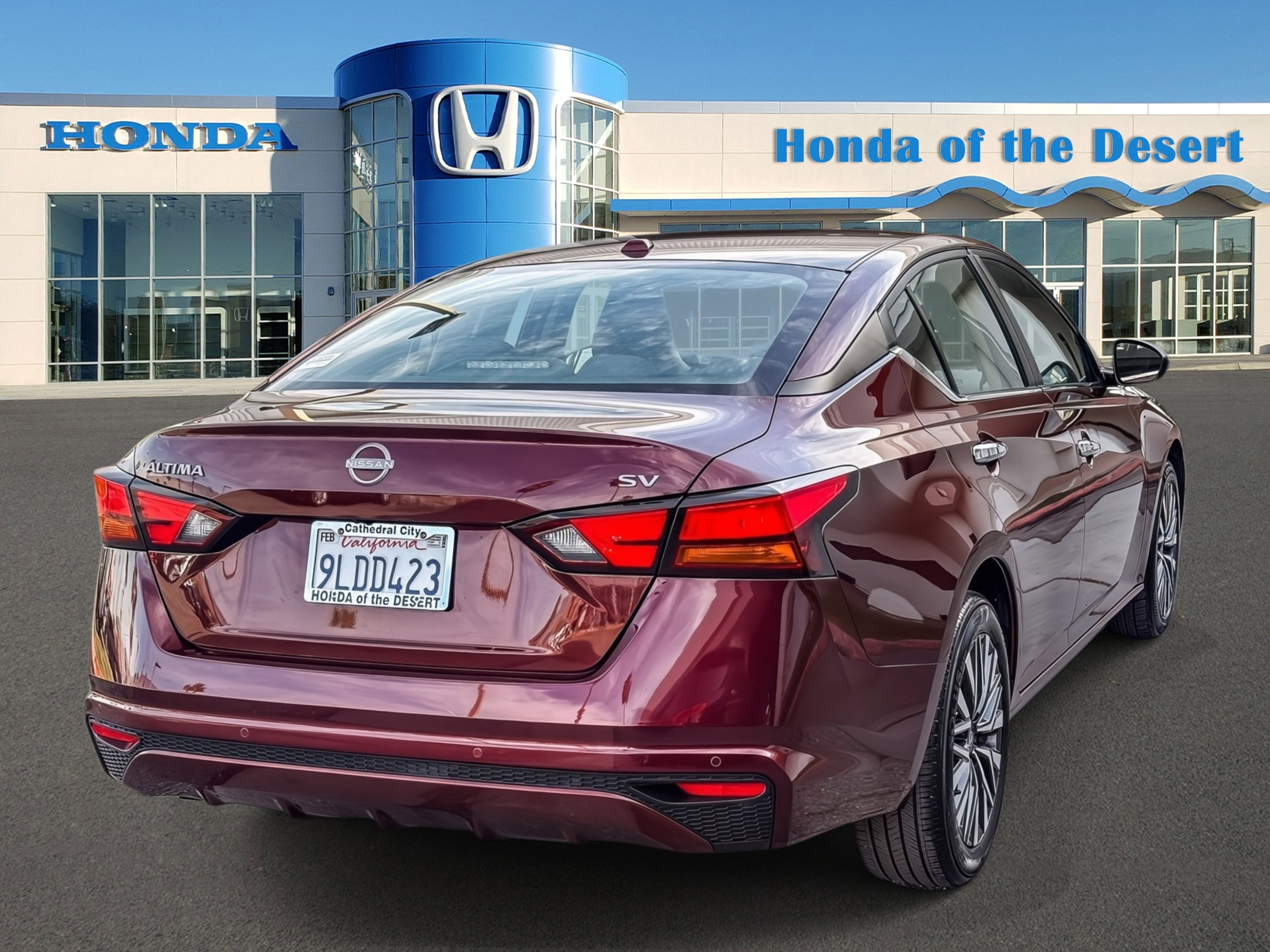 Used 2024 Nissan Altima 2.5 SV image 7