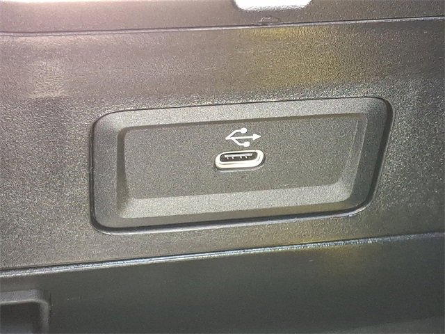 Used 2025 Mercedes-Benz E 450 4MATIC Sedan image 25