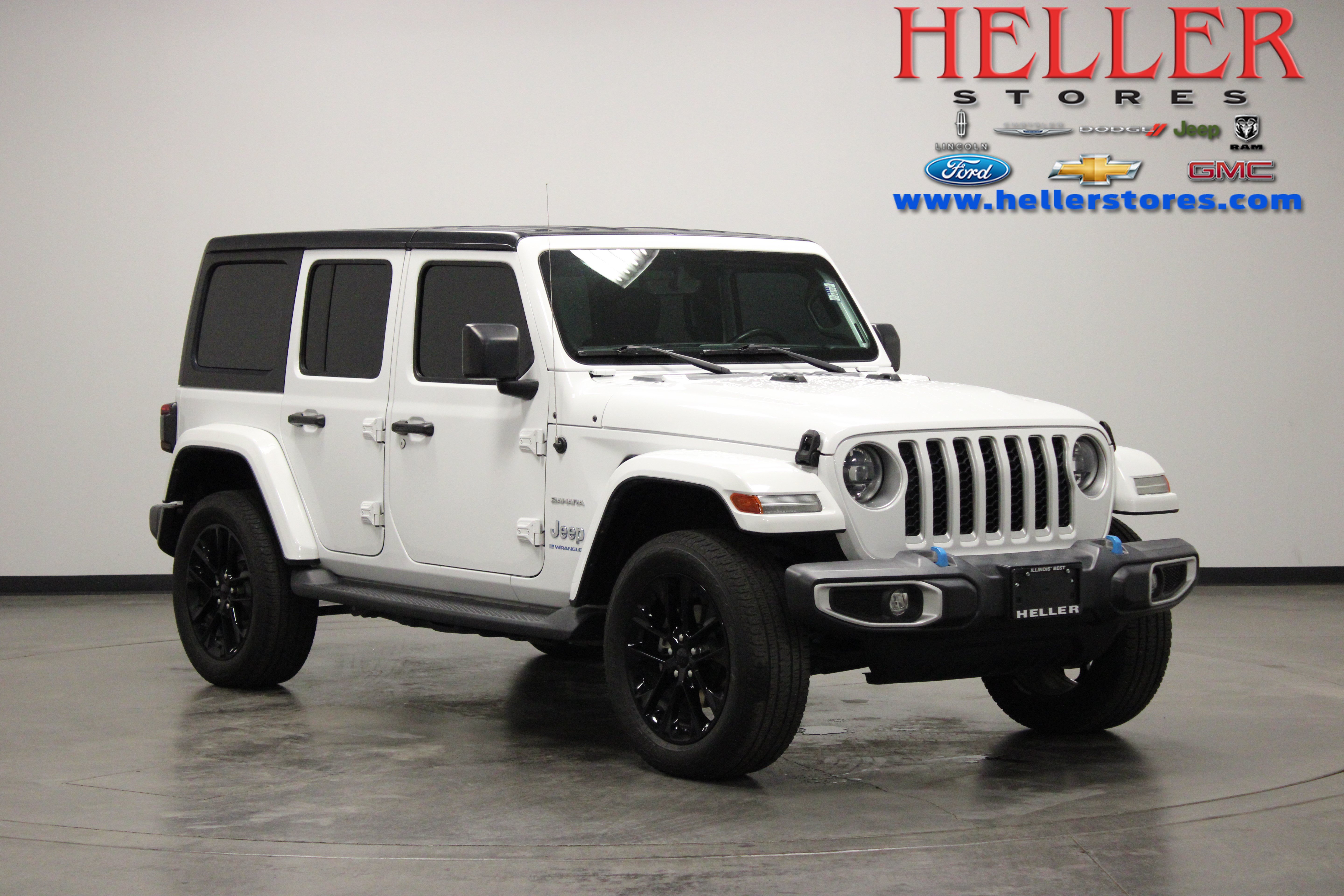 Used 2023 Jeep Wrangler Unlimited Sahara w/ Cold Weather Group AWD/4WD image 1