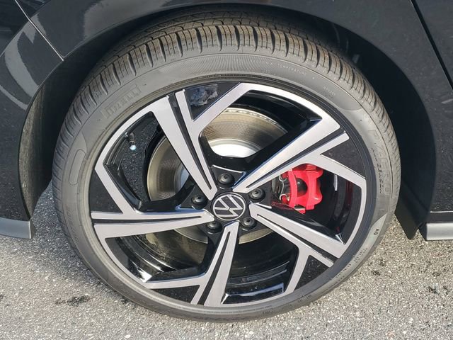 New 2026 Volkswagen GTI SE FWD image 5